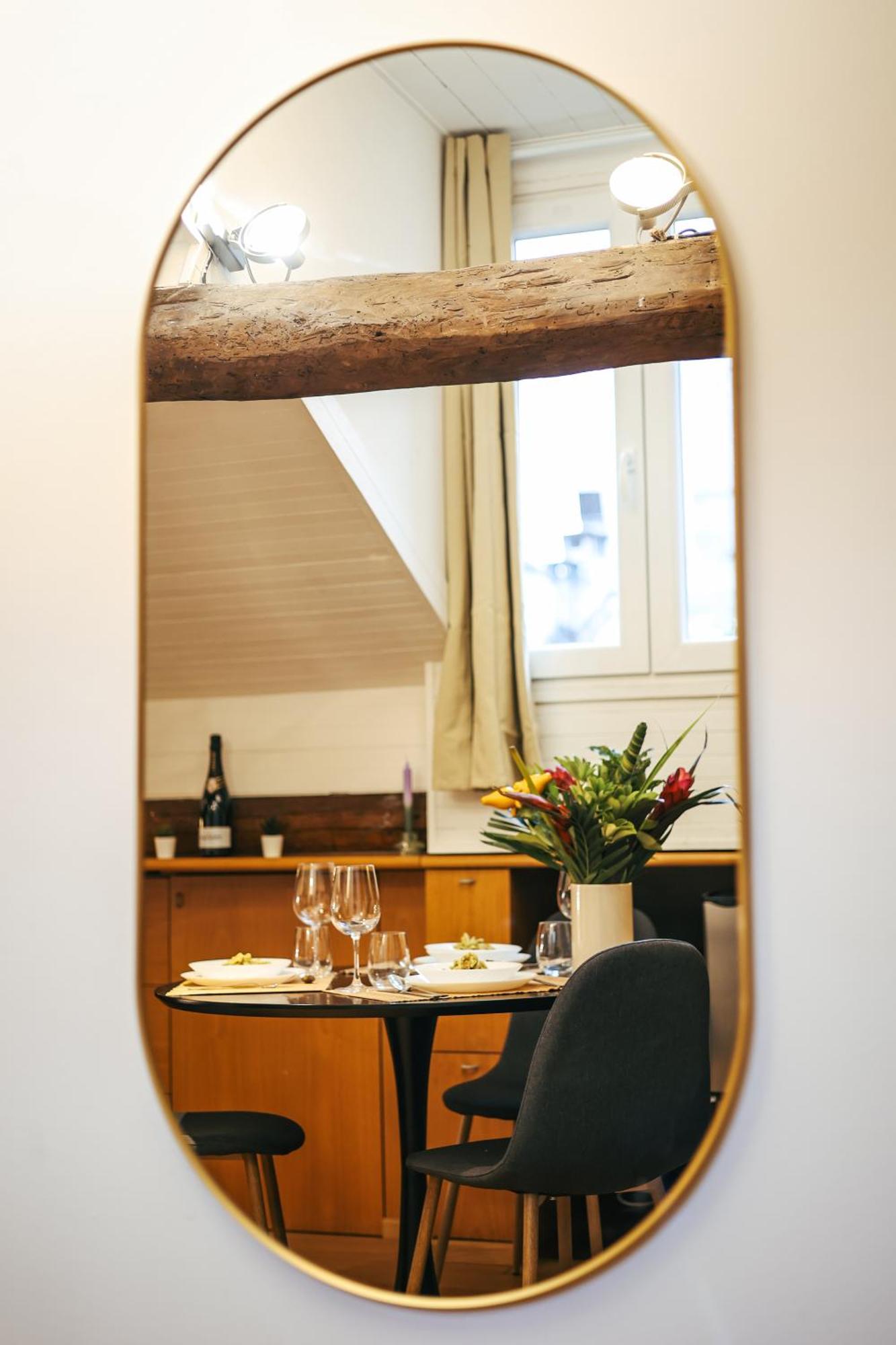 The Mirror Attic - Moscova Brera * Milan